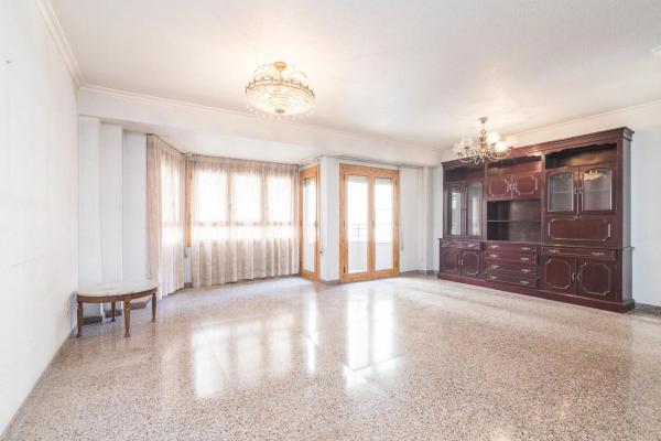 Piso en Barrio Raval de Santa Teresa-El Asilo