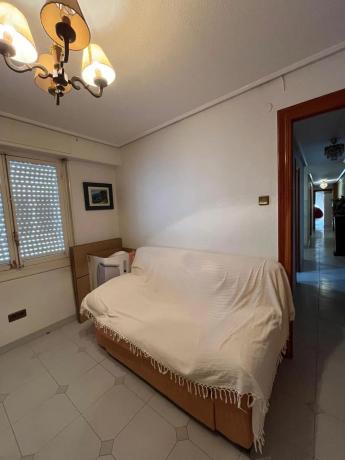 Piso en calle Reina Victoria, 56