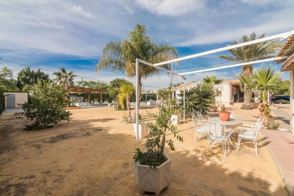 Casa independiente en Partida Llano San José polígono 1, 122