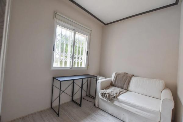 Chalet adosado en calle Islas Canarias, 1