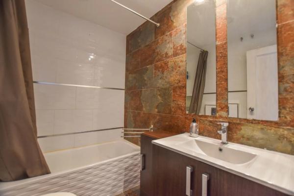 Chalet adosado en calle Islas Canarias, 1