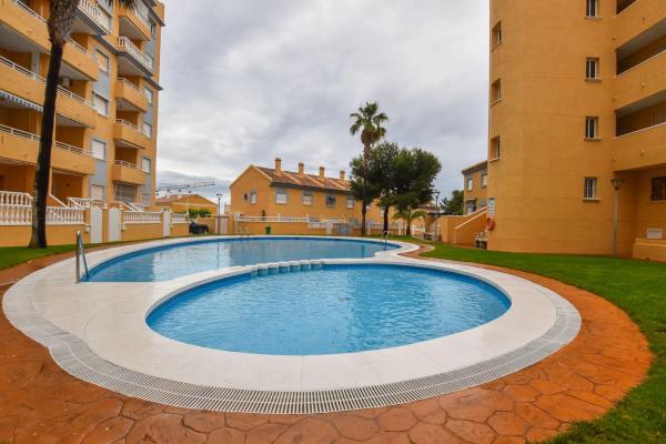 Chalet adosado en calle Islas Canarias, 1