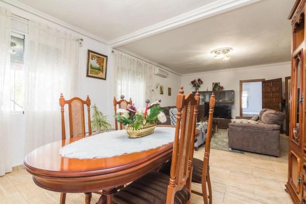 Casa independiente en camino de Montfort, 28