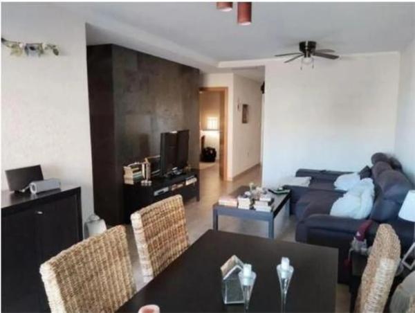 Piso en Arenales del Sol