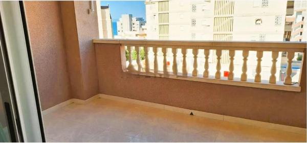 Piso en Arenales del Sol