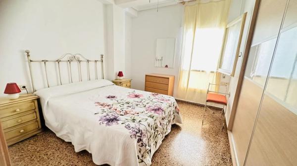 Piso en calle Francisco Tomás y Valiente