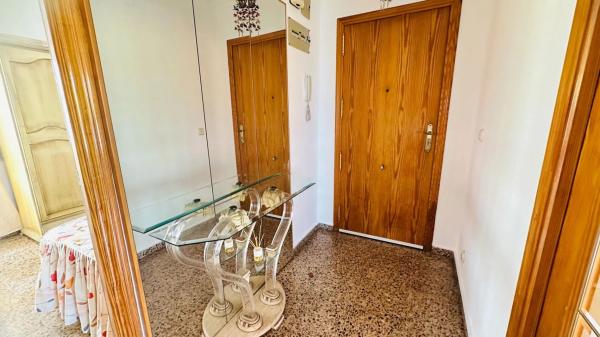 Piso en calle Francisco Tomás y Valiente