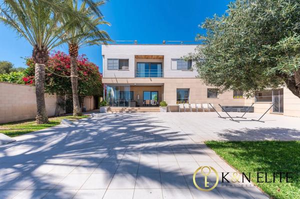 Casa independiente en calle Moixent, 25