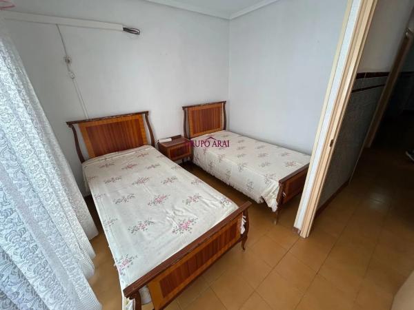 Chalet pareado en calle de Sant Antoni, 1