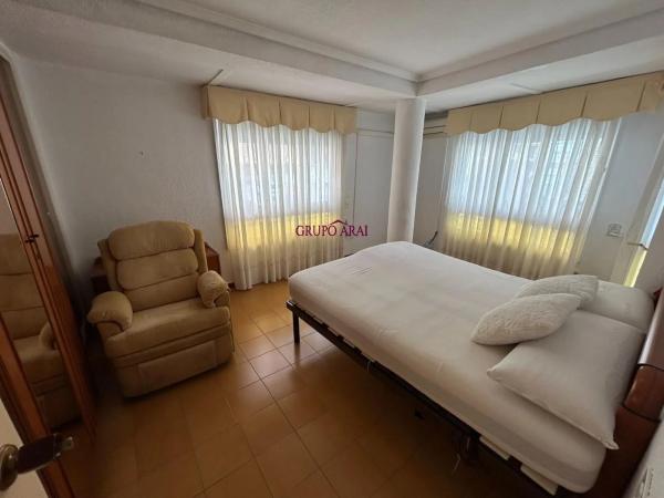 Chalet pareado en calle de Sant Antoni, 1