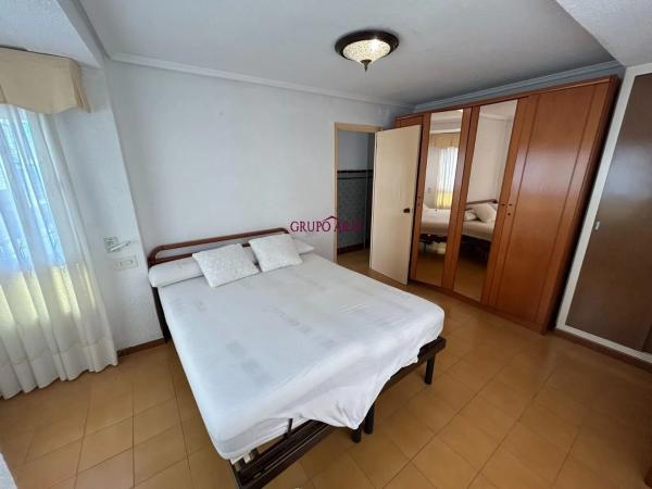 Chalet pareado en calle de Sant Antoni, 1