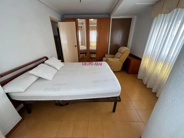 Chalet pareado en calle de Sant Antoni, 1