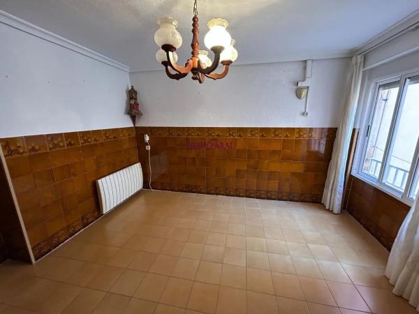 Chalet pareado en calle de Sant Antoni, 1