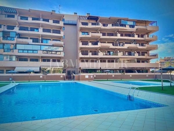 Piso en Arenales del Sol