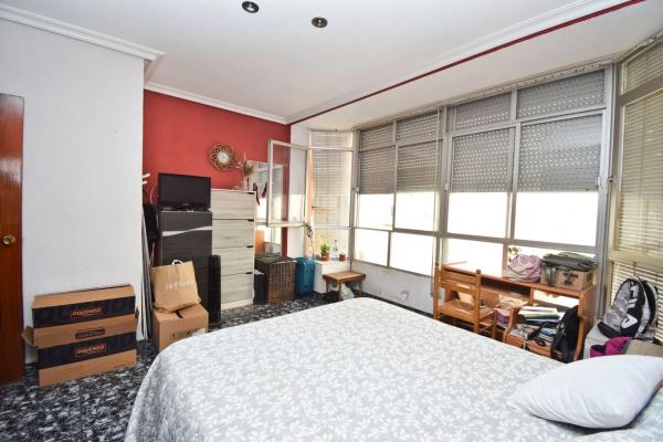 Piso en Cl Teniente Ganga, 32