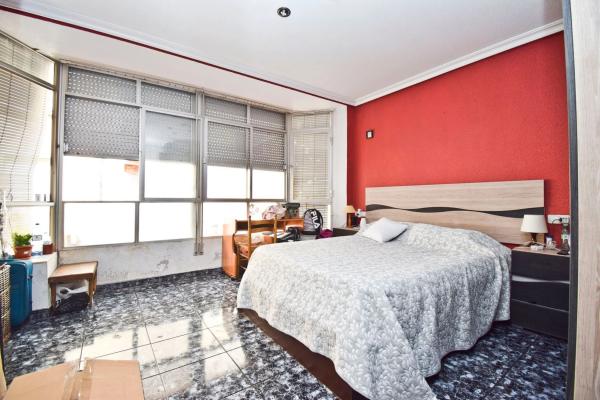 Piso en Cl Teniente Ganga, 32