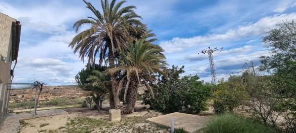 Casa rural en camino salades torrellano s/n