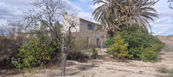 Casa rural en camino salades torrellano s/n