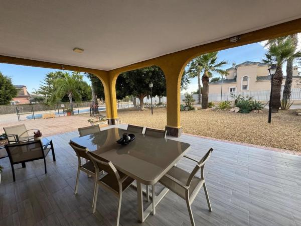 Casa independiente en Partida Algoda