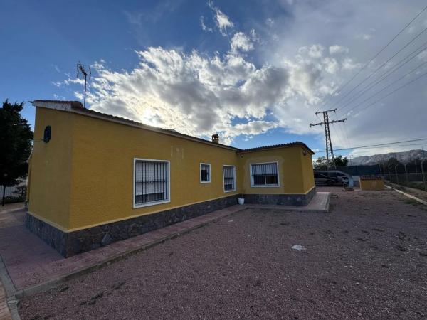 Casa independiente en Partida Algoda