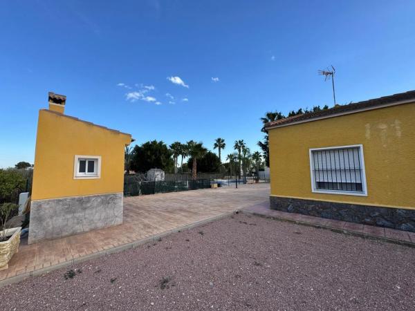 Casa independiente en Partida Algoda