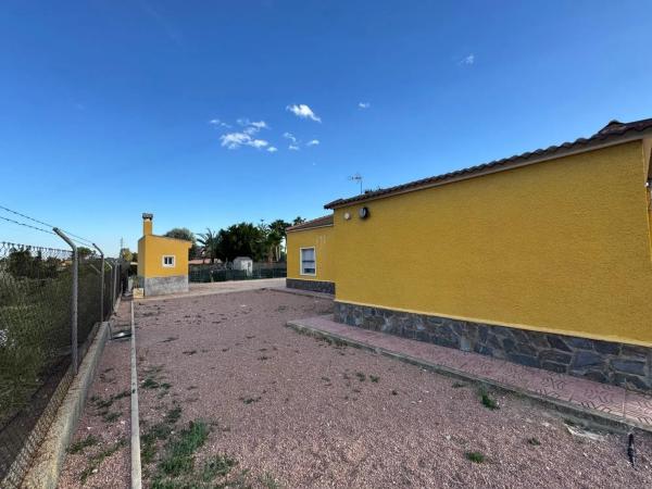 Casa independiente en Partida Algoda