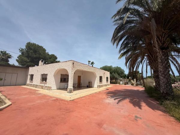 Casa independiente en camino de Jubalcoy