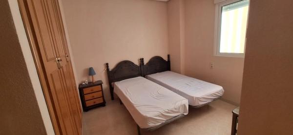 Piso en calle Tabarca, 5