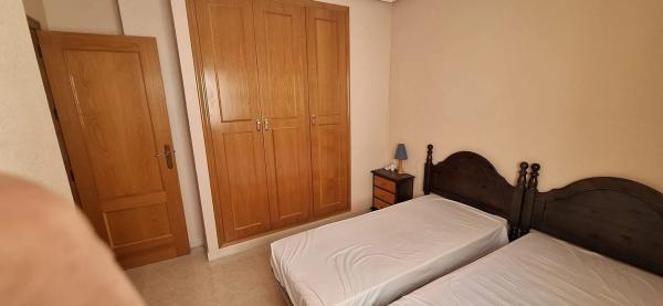 Piso en calle Tabarca, 5