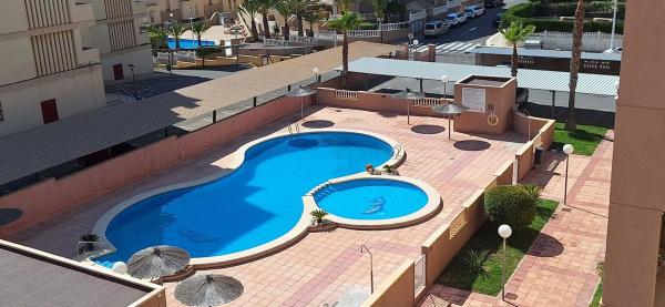 Piso en calle Tabarca, 5