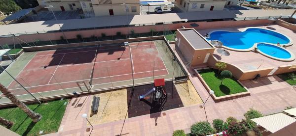 Piso en calle Tabarca, 5