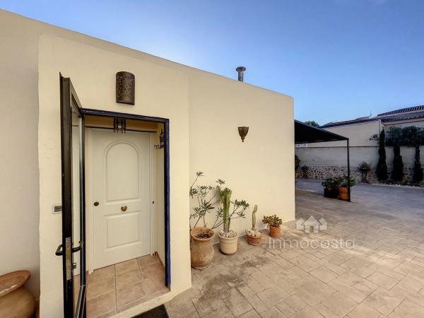 Casa independiente en Partida la Marina