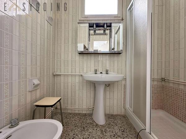 Casa independiente en calle Vicente Salinas