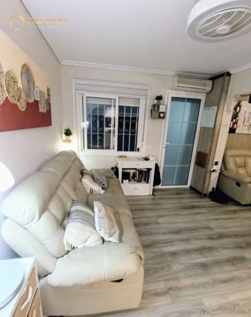 Chalet adosado en calle Canarias