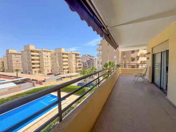 Piso en Arenales del Sol