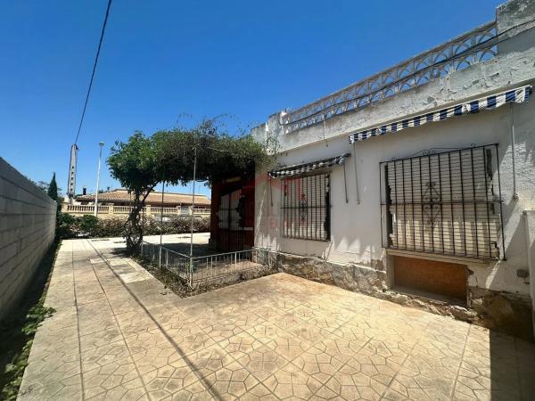 Casa independiente en calle Palangre