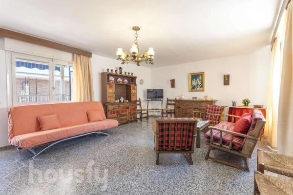 Piso en calle Rojales