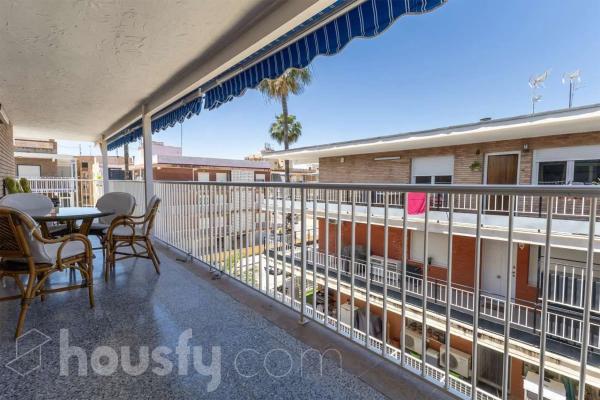 Piso en calle Rojales