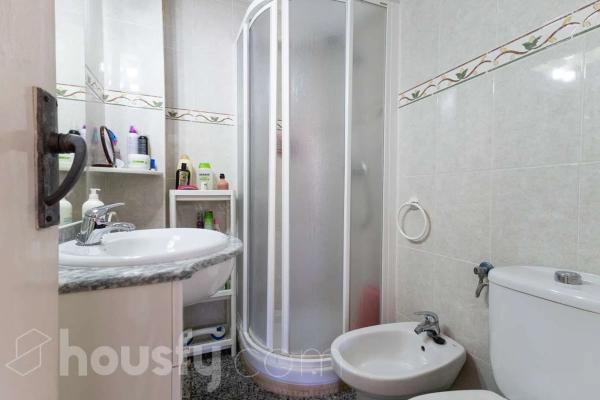 Piso en calle Rojales