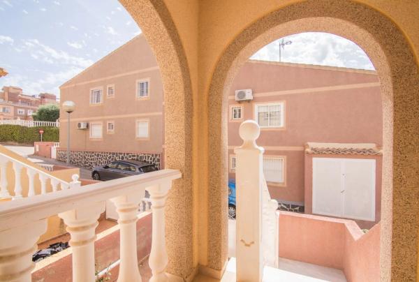 Chalet adosado en calle Río Vinalopó s/n