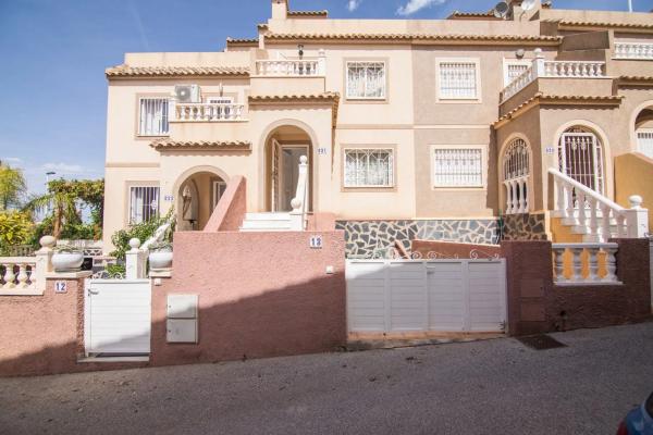 Chalet adosado en calle Río Vinalopó s/n