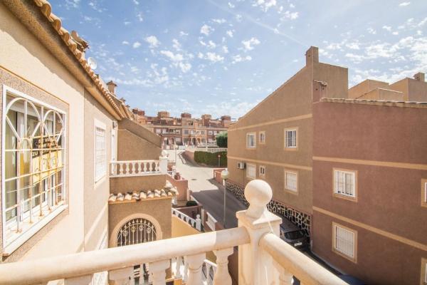 Chalet adosado en calle Río Vinalopó s/n