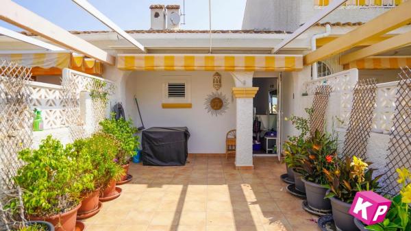 Casa independiente en calle Handel