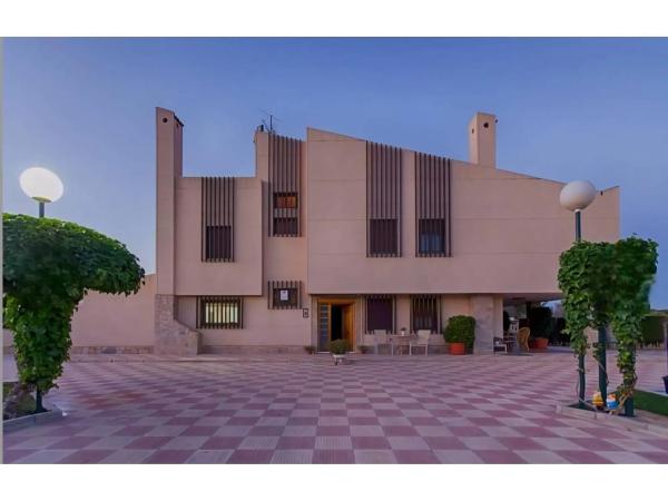 Casa independiente en carretera Elche - Santa Pola