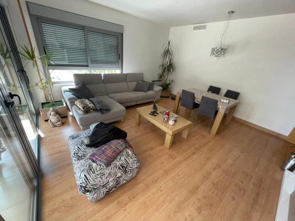 Piso en Barrio Sector V-El Canal