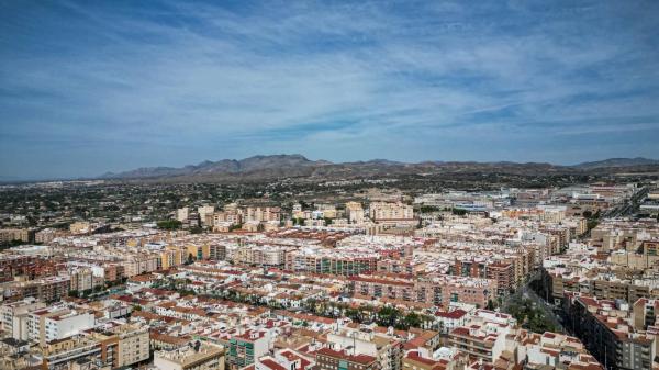 Piso en calle Olegario Domarco Seller