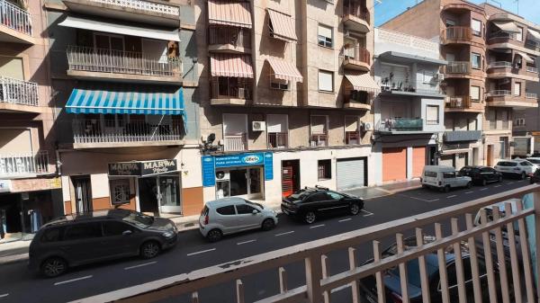 Piso en calle Olegario Domarco Seller