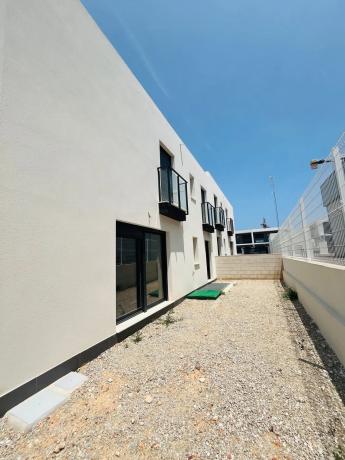 Chalet pareado en calle de Creta, 66