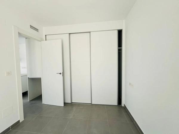 Chalet pareado en calle de Creta, 66