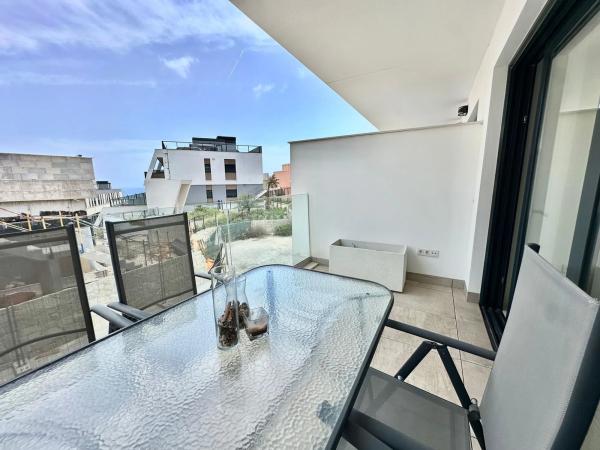 Chalet adosado en calle Orden del Corintio